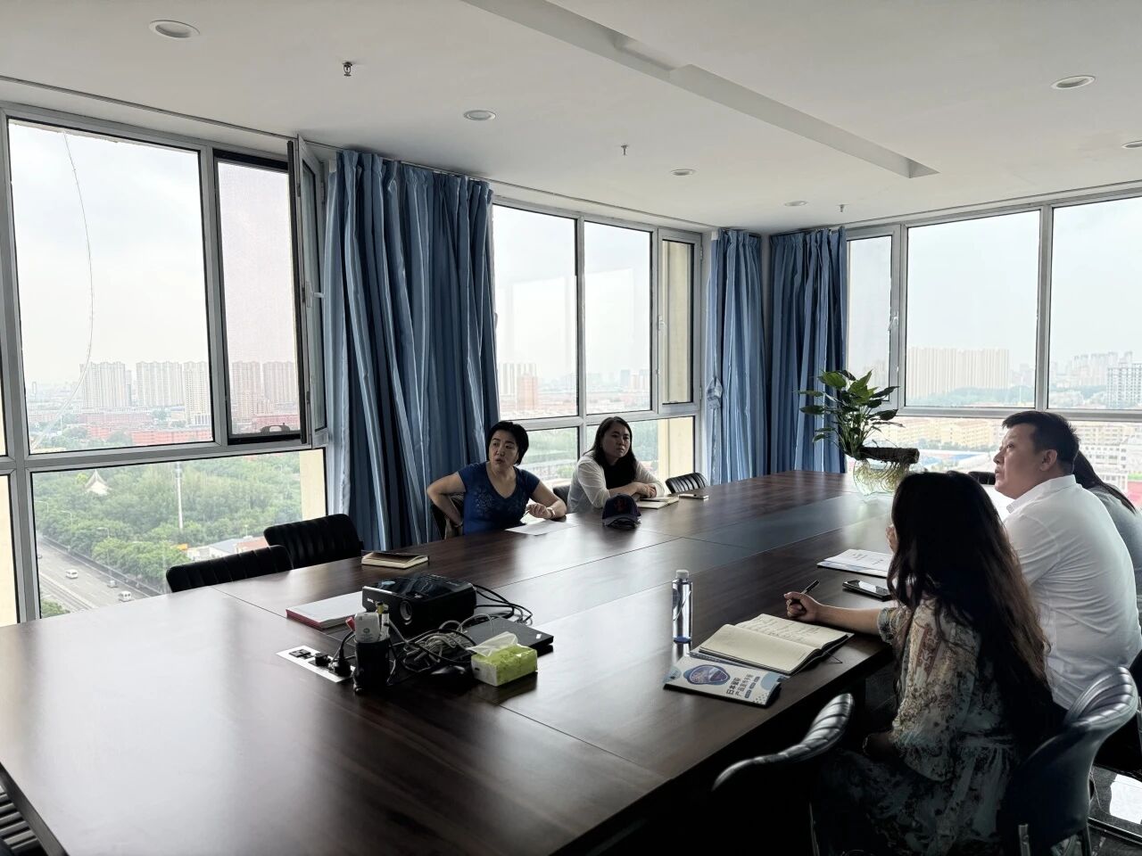 呼和浩特职业技术大学-3.jpg 呼和浩特职业技术大学-3.jpg