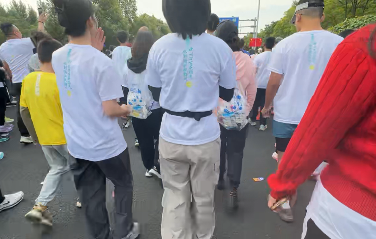 呼马-10.png 呼马-10.png